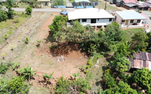 For sale in Costa Rica: Spacious Family Home with Income Potential and Scenic Views in Cajón, Pérez Zeledón