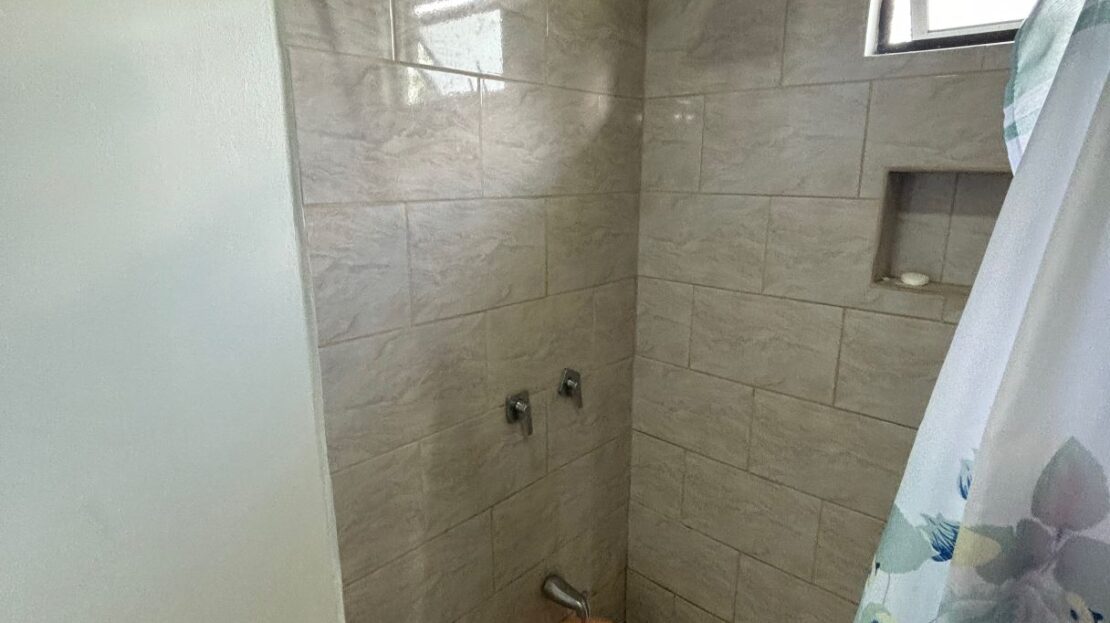 Unique style home in exclusive ex pat community of Atenas