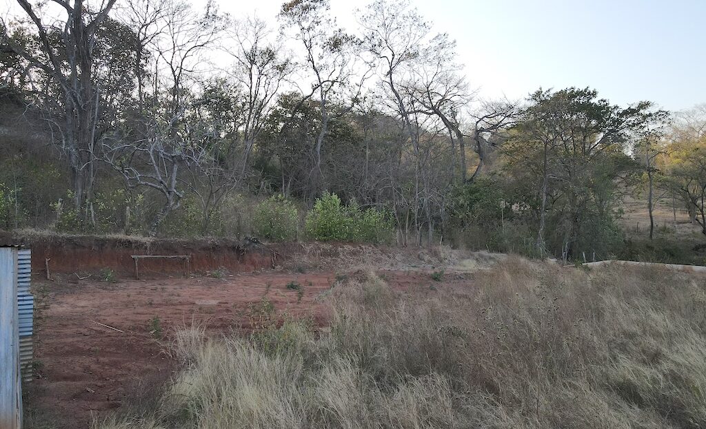 Large Building Pad within Minutes to the Best Beaches in the Country