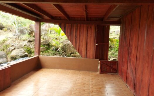 Rustic Mountain Retreat in La Colonia, Costa Rica – 2.5 Acres with Valley Views, Creek & Off-Grid