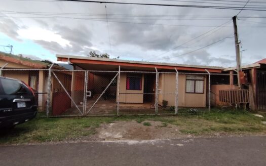 For Sale Cozy Home With Covered Garage And Utilities Ready