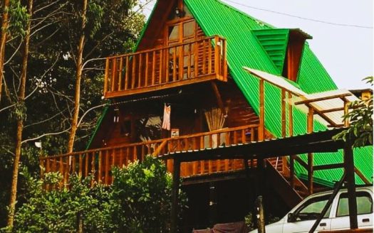 Ideal Budget Cabin for Sale with Scenic Views in Quebradas