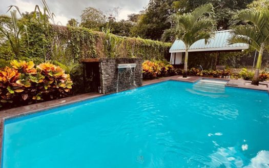 Turn key Airbnb villa 15 minutes from la fortuna center in Arenal Costa Rica for Sale