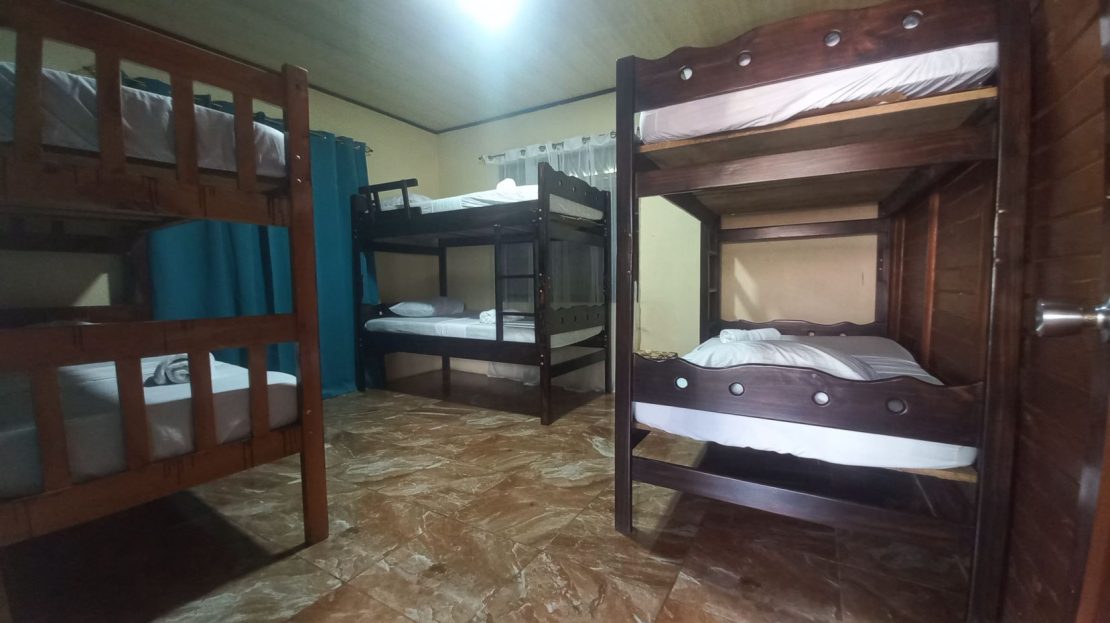 Price reduction! Charming 3-Bedroom Retreat with Arenal Volcano Views – For Sale