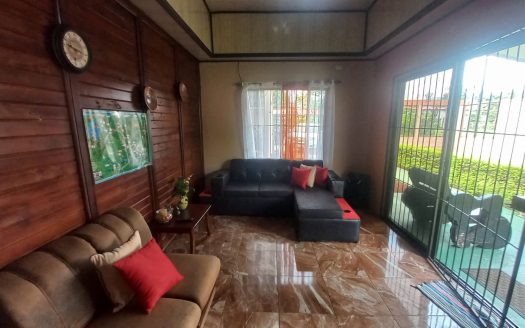 Price reduction! Charming 3-Bedroom Retreat with Arenal Volcano Views – For Sale