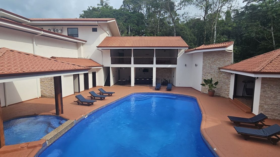 Luxury Riverfront Condo Retreat in Chachagua – Minutes from La Fortuna & Arenal