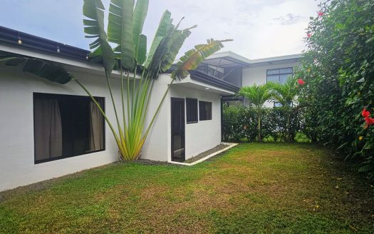 Turnkey 2-Bedroom Home in Gated Riverside Community – Chachagua, Near La Fortuna