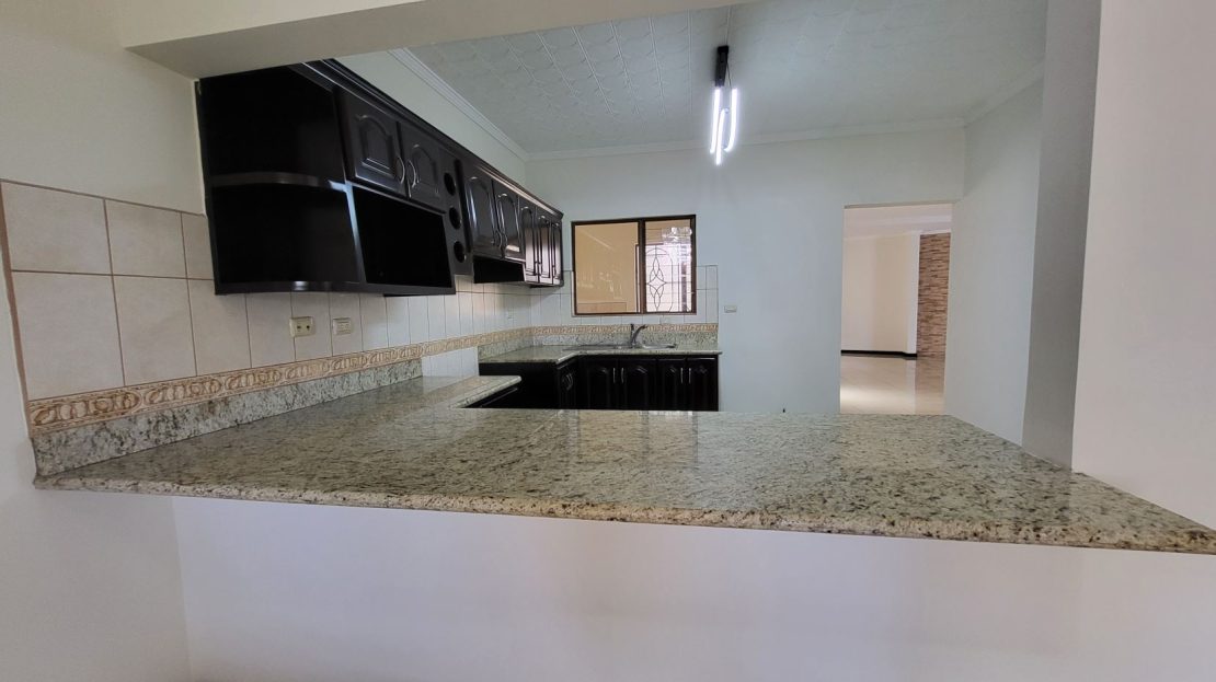 FOR SALE - Tranquility and Space: Elegant House in a Gated Community.
