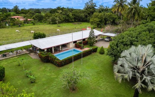 Gorgeous Coastal Estate 4 Bed / 3 Bath / 2 Kitchen / 1 Pool – Turnkey Paradise Near the Beach
