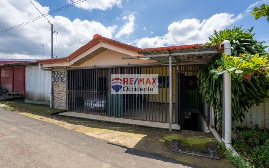 Poás