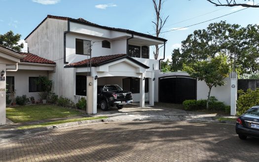 FOR SALE – Tranquility and Space: Elegant House in a Gated Community.