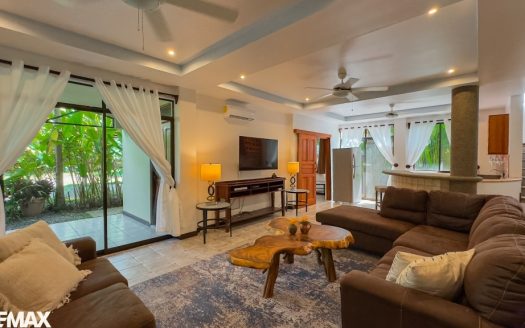 Spacious Home for Sale in Hermosa Palms I Playa Hermosa