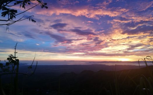 Reduced price for Stunning Mountain Property in Berlin, Costa Rica – Breathtaking Views & Income Potential