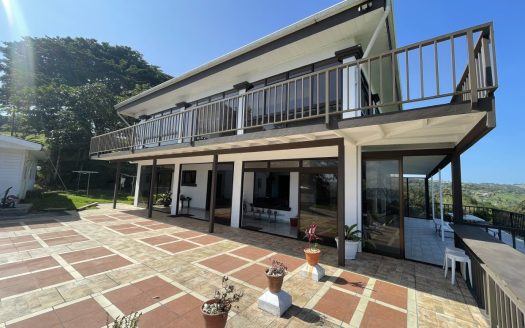 lake Arenal Country home