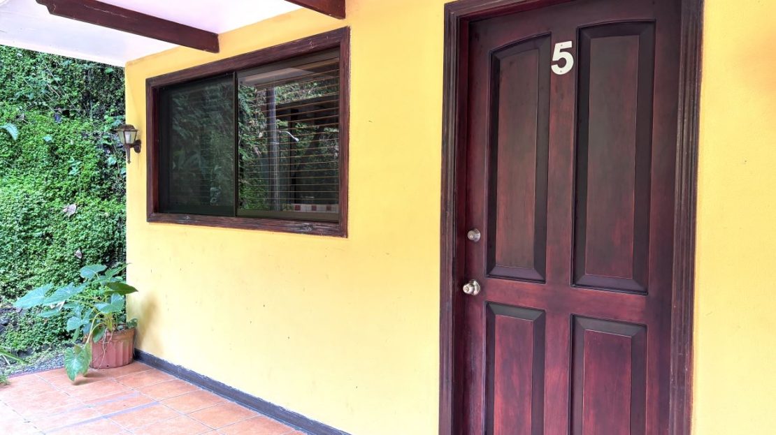 Turnkey Deal in Mono Titi Condo Complex | Manuel Antonio