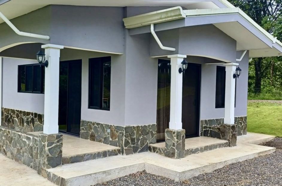 Custom-Built 2 Bedroom Lakeview Home in Tranquil Puerto San Luis