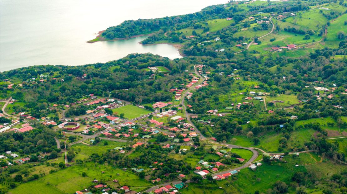 El Roble Lake View
