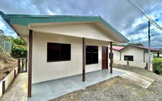 Renovated & Modern 2 Bedroom Home in Nuevo Arenal – Great Starter, Rental or Retirement Option with SELLER FINANCING!