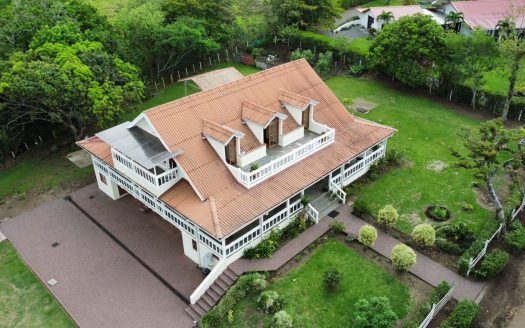 Luxurious “Tronadora”Lake Arenal Mansion for Sale with Picturesque Country Views and Lake Views