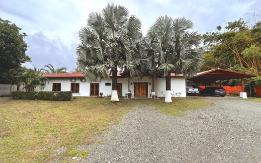 Colonial-Style Estate on 1.4 Acres Near Marina Pez Vela – Prime Quepos Location