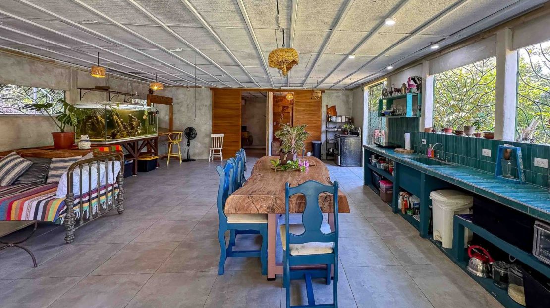 Sarah’s Garden Home – Sustainable Living in Nature