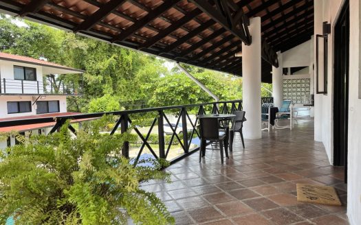 Top-Floor Retreat in Manuel Antonio: Spacious 2-Bedroom Penthouse with Stunning Pool Views and Prime Location!