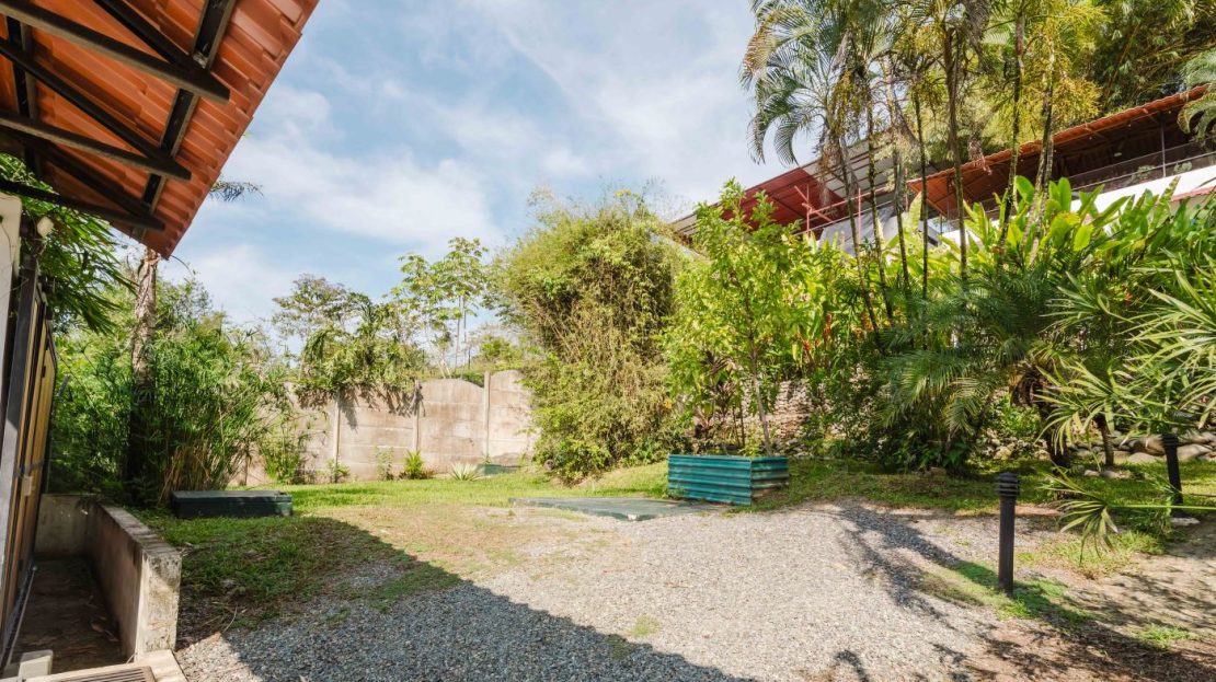 Casa Iguana - Renovated Home priced to Sell!