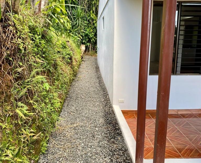 Affordable remodeled home in cool climate Atenas with rental income