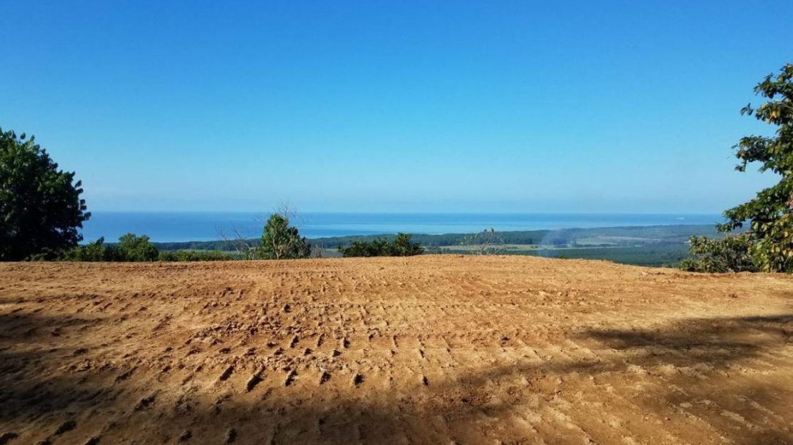 Panoramic Ocean Views in a Prime Gated Community