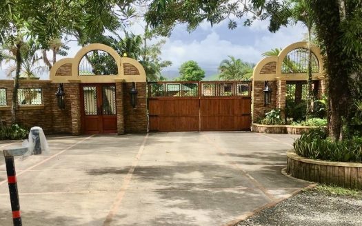 Prime Lakefront Villa in Lake Arenal Gated Community – Exceptional View, Guest House, and Investment Appeal $595,000.00