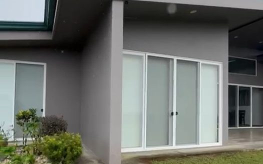 Luxury lake Arenal view home in Arenal town