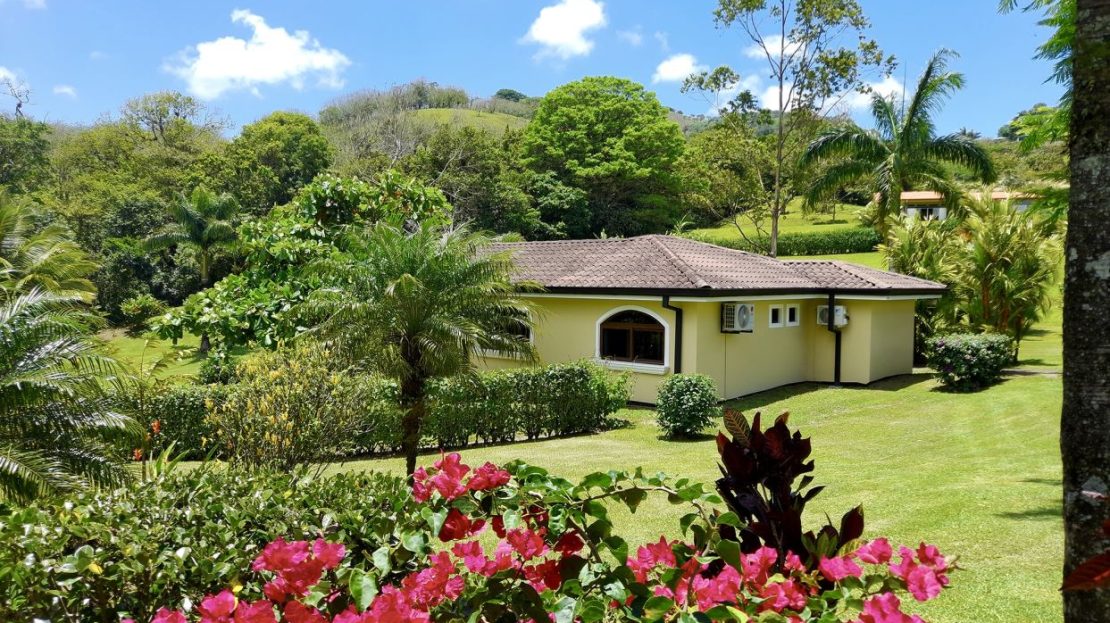 Incoming Generating Volcano & Lakeview Villa with Holiday Home in Prestigious Gated Community