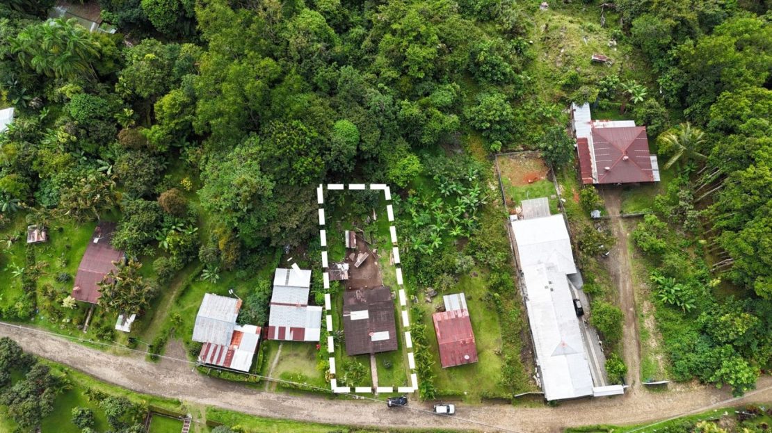 For Sale: Beautiful Flat Lot in amazing comunity