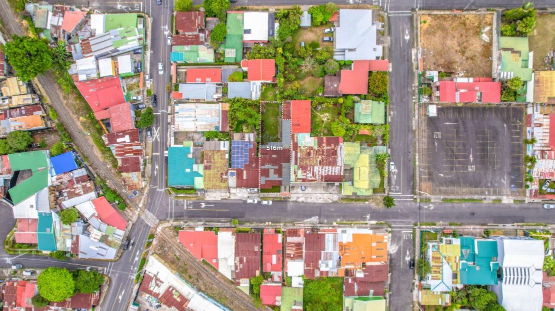 Investment Opportunity in the Heart of Montes de Oca!