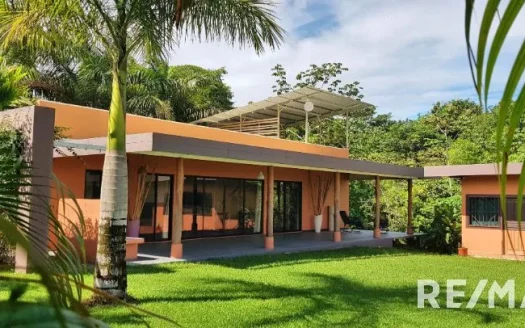 Puerto Jiménez Real Estate