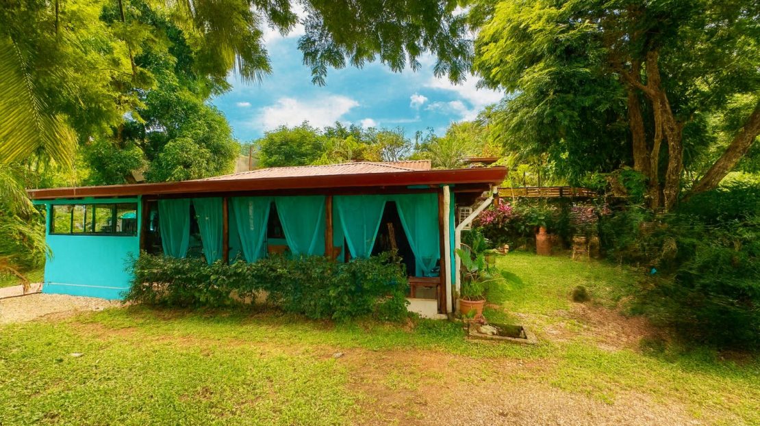 🏡 Casa del Sol – Fully Renovated 3-Bedroom Home Near Playa Sámara Guanacaste | REMAX