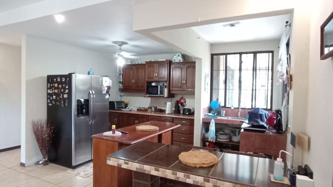 Spacious Home in La Guácima with Stunning Views