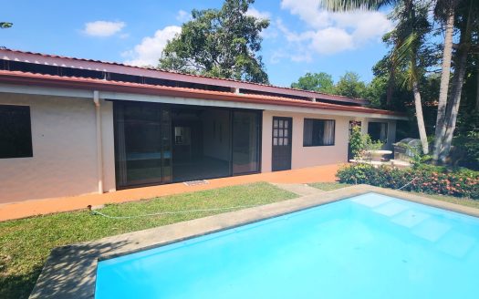 Furnished 2-Bedroom Home with Private Pool in Gated Community – Just 5 Minutes from Atenas