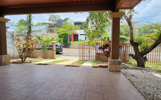 Good quality house near the airport in gated community