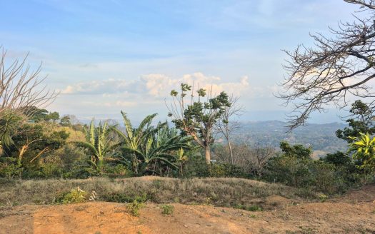 1.45 acres of land with amazing views in Atenas 3600 ft elevation