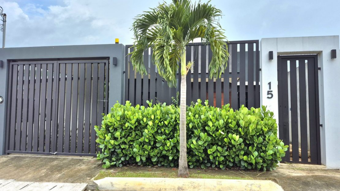 Charming 3-Bedroom Home Just Minutes from Downtown Atenas