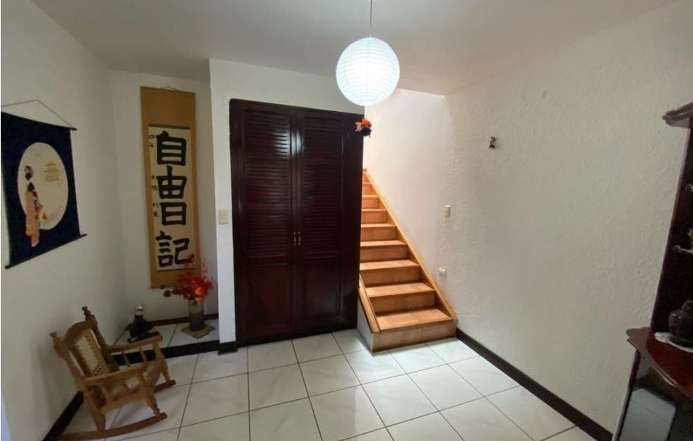 Beautiful House for sale in La Giralda