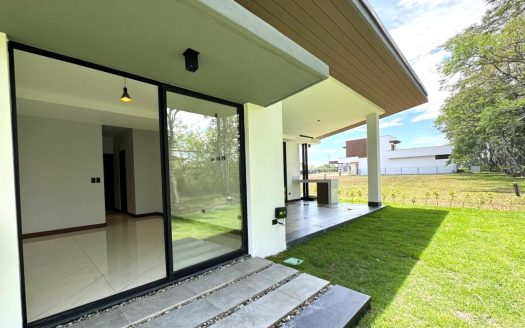 House for sale in La Guacima, Alajuela