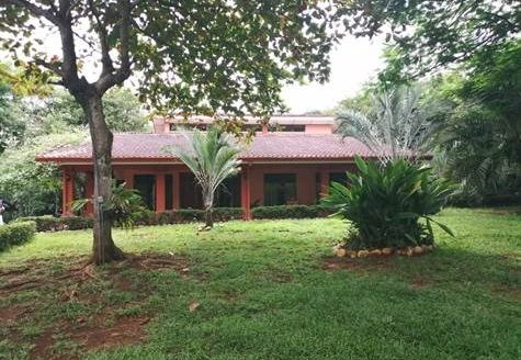 2 acre property with large home in Orotina