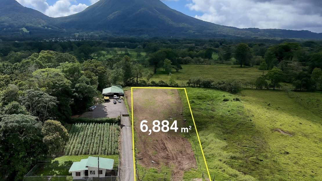 884 m² Development Lot – La Fortuna