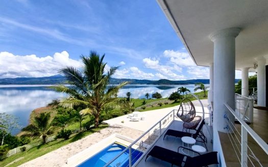Paradise Island Ranch – Lakefront Retreat & Lifestyle Investment in Lake Arenal Tronadora Costa Rica