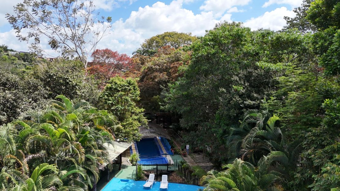 Income-producing event center with 2 homes