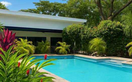 Boutique Retreat in Sámara – Multi-Unit Income Property Walking Distance to the Beach Guanacaste | REMAX