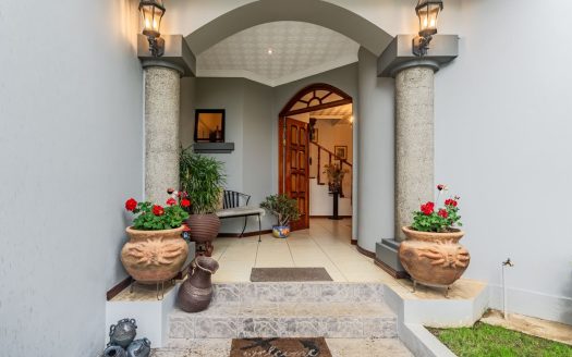 PRICE REDUCED-FOR SALE-Two Level residential home in Urbanización Montenegro, Alajuela, Costa Rica