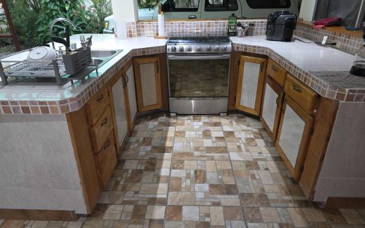 CASA DE JOE – On 2 Lots !!